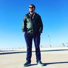 Шарий ответил на обвинение в госизмене и послал зеленского в задницу lenta.ru, 16 февраля 2021 другие материалы. Anatolij Sharij Yutub Biografiya Tvitter Foto Vk Fejsbuk Blogger
