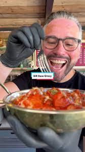 Edward Placencio's Instagram, Twitter & Facebook