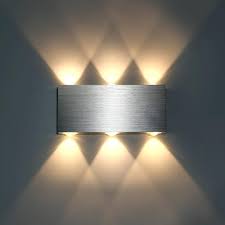 Die wandleuchte liegt jedoch (richtig angebracht) stets im blickfeld.damit wird sie im gegensatz zu deckenleuchte, die man viel seltener wahrnimmt, auch zum gestaltungselement. 18w Led Wandleuchte Innen Modern Up Down Kaufland De