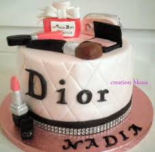 Gateau Dior Cake By Creation Hloua Cakesdecor Cake My Birthday Cake Occasion Cakes
