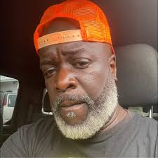 Dorian Owens's Instagram, Twitter & Facebook