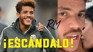 La imagen que fue borrada de las historias de instagram de dos santo. Jonathan Dos Santos Comparte Foto Intima Con Kylie Jenner Youtube