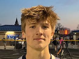 Mustangs, indeed: Mount Vernon has a full stable in the long-sprint relays 