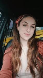 Lauren Sikora's Instagram, Twitter & Facebook