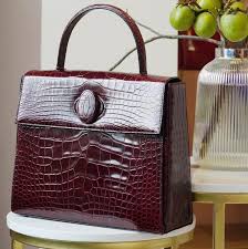 Túi cá sấu bóng kính hiệu CARTIER - ByQUEEN - Trang sức ngọc trai, phụ kiện  Vintage từ Ý, Pháp, Nhật