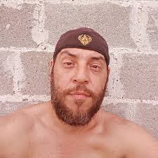 Boris Fuentes's Instagram, Twitter & Facebook