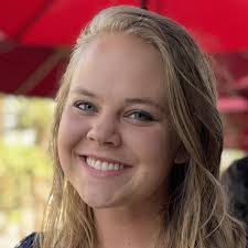 Carly Rickard's Instagram, Twitter & Facebook