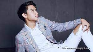 C g bb am dm a c g em am bb f g reff: Lirik Lagu Devano Danendra Menyimpan Rasa Lirik Lagu Dunia