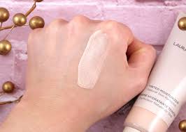 Laura Mercier Tinted Moisturizer Natural Skin Perfector Review And Swatches The Happy Sloths Beauty Makeup And Skincare Blog With Reviews And Swatches