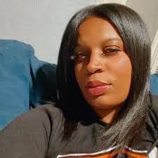 Ericka Simmons's Instagram, Twitter & Facebook