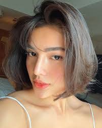 Jane Short's Instagram, Twitter & Facebook