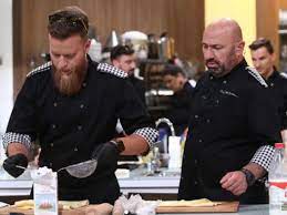 Chefi la cuțite sezonul 9 revine in 2021. Cum ArÄƒta Robert Vasiliu Ragnar De La Chefi La CuÈ›ite Inainte SÄƒ Fie Viking Chef Antena 1