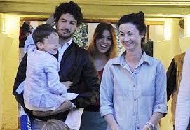 From the end of 2014, pato began dating brazilian actress, model and television presenter fiorella mattheis. Alexandre Pato Carrega O Filho De Barbara Berlusconi No Colo O Fuxico