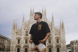 In september 2016, he released his first studio album io in terra, which peaked number 1 of fimi's albums chart. Rkomi Guitar Chords 1 Songs