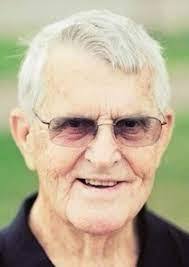 Flora Combs's Instagram, Twitter & Facebook