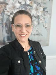 2025 felt like living inside a snow globe someone was constantly shaking.  It was fun, exciting, scary, sometimes hard to find my footing, sometimes  hard to see the picture clearly. For someone