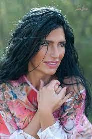 Raquel Carrington's Instagram, Twitter & Facebook