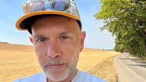 On knowing when to ask for help