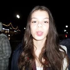 Anna Meek's Instagram, Twitter & Facebook