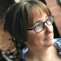 Erin Hadley's Instagram, Twitter & Facebook