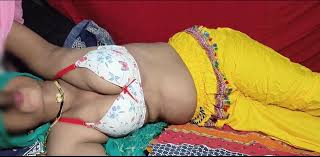 Rajasthani Bhabhi had a lot of fun after taking off her lehenga from her  brother-in-law, full 4K video watch online