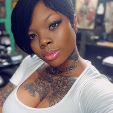 Lynette Tillman's Instagram, Twitter & Facebook