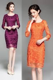 Voici une élégante robe de cérémonie vintage avec des motifs fleurie.ce modèle mise tout sur la simplicité et l'élégance au naturel. Robe Cocktail Mariage Courte Prune En Dentelle Fleurie Avec Manches Persun Fr