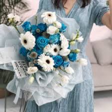 Blue box charmcan be worn as a stand alone or layered with your. Sunflower Bouquet Birthday Flowers Delivery In Singapore