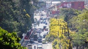 Aqua merupakan merek dagang air minum dalam kemasan sejak tahun. Jalur Puncak Bogor Ditutup Selama 12 Jam Pada Malam Pergantian Tahun Dishub Sediakan Shuttle Bus Tribun Cirebon