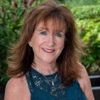 Debra Krohn's Instagram, Twitter & Facebook