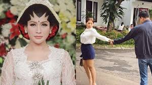 Telah kami sajikan khususnya buat para penggemar dari tata janeeta aplikasi yang sudah dibikin segagah mungkin. Paras Rupawan Erlangga Putra Tata Janeeta Curi Perhatian Istri Raden Brotoseno Melahirkan Banjarmasin Post