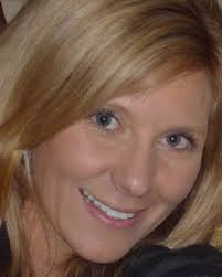 Nicole Bettis's Instagram, Twitter & Facebook