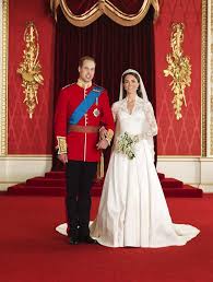 Uno de los enlaces más esperados ocurrirá antes de lo que imaginas. Boda Real Las Diferencias Entre Las Fotos Oficiales De Meghan Y Harry Y Kate Y William