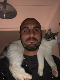 my cat won't sit still for me to put it