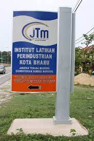 Institut ini juga menjalankan program latihan melalui kolaborasi atau kerjasama strategik. Waktu Solat Malaysia Waktu Solat Dot Net