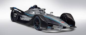 The futuristic silver arrow's proportions are reminiscent of the legendary sports car from the late 1930s and the uhlenhaut slr from the 1950s. Mercedes Benz Reveals Formula E Eq Silver Arrow 01 Car And Drivers Autoevolution