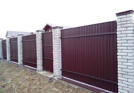 Sebab, lubang tersebut melambangkan jaring nan mengepung rumah sehingga kemajuan penghuni terblokade. Berapa Jaraknya Yang Lebih Baik Untuk Dilakukan Antara Kolom Rumit Berapa Jarak Antara Pilar Pagar Dari Lantai Profesional Untuk Pemasangan Pagar Dari Grid Anda Perlu