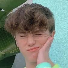 David Deville's Instagram, Twitter & Facebook