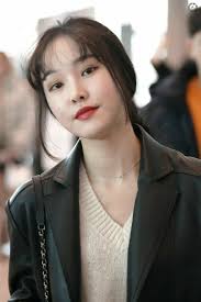 Thumbs Up Gfriend Yuju G Friend Korean Girl Groups