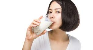 Cara membuat susu kurma manfaat susu kurma untuk kesehatan (foto: Dari Susu Kurma Hingga Susu Kambing Simak 5 Manfaat Susu Untuk Kesehatan