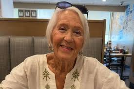 Former mayor's Cabinet honour