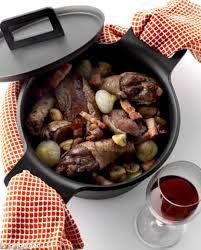 Coq Au Vin Pour 6 Personnes Recettes Elle A Table Recette Coq Au Vin Recette Coq Recettes De Cuisine