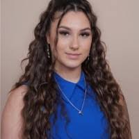 Chelsea Cote's Instagram, Twitter & Facebook