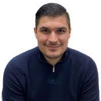 Sara Dominy's Instagram, Twitter & Facebook