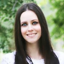 Amanda Suazo's Instagram, Twitter & Facebook