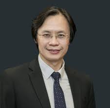 NHÀ PHÊ BÌNH PHÙNG GIA THẾ