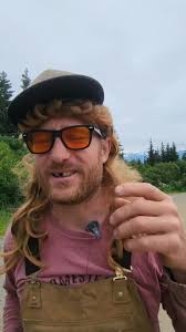 Join Eivin, Eve, and little Sparrow as we gather the fruits of our labor  from the garden! In this video, we harvest an incredible bounty of carrots  that Sparrow planted in the