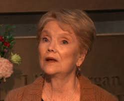 Can we just put Miss Nosey Lulu back in her coma🤞🏻😈