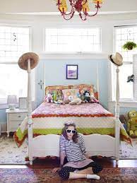 This is a stage in life where individuality and coolness seem mom, amy and dad alan are huge supporters of the local arts community and lovers of all things vintage. Smart Tween Bedroom Decorating Ideas Hgtv