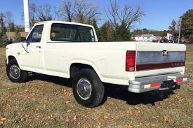 Image result for Brilliant White 1986 Roadliner